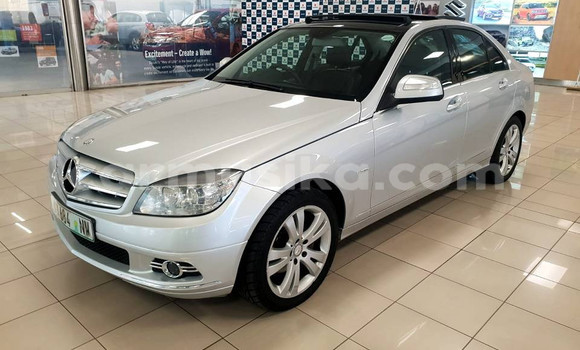 Acheter Occasion Voiture Mercedes‒Benz C-klasse Gris à Beitbridge, Matabeleland South