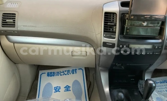 Acheter Occasion Voiture Toyota Prado Blanc à Beitbridge, Matabeleland South Acheter Occasion Voiture Toyota Prado Blanc à Beitbridge, Matabeleland South