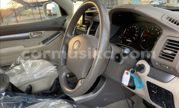 Acheter Occasion Voiture Toyota Prado Blanc à Beitbridge, Matabeleland South Acheter Occasion Voiture Toyota Prado Blanc à Beitbridge, Matabeleland South