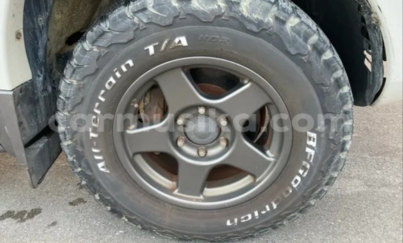 Acheter Occasion Voiture Toyota Prado Blanc à Beitbridge, Matabeleland South Acheter Occasion Voiture Toyota Prado Blanc à Beitbridge, Matabeleland South