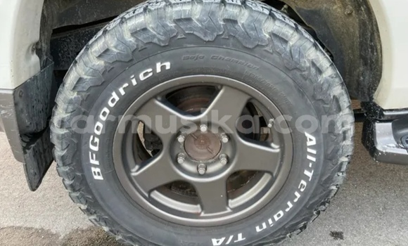 Acheter Occasion Voiture Toyota Prado Blanc à Beitbridge, Matabeleland South Acheter Occasion Voiture Toyota Prado Blanc à Beitbridge, Matabeleland South