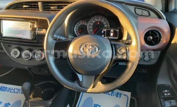 Acheter Occasion Voiture Toyota Vitz Noir à Beitbridge, Matabeleland South Acheter Occasion Voiture Toyota Vitz Noir à Beitbridge, Matabeleland South