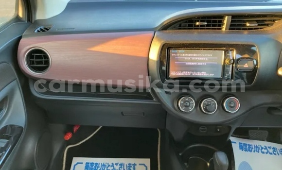 Acheter Occasion Voiture Toyota Vitz Noir à Beitbridge, Matabeleland South Acheter Occasion Voiture Toyota Vitz Noir à Beitbridge, Matabeleland South