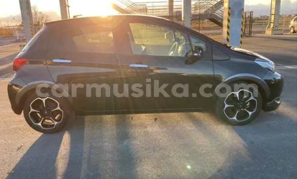 Acheter Occasion Voiture Toyota Vitz Noir à Beitbridge, Matabeleland South Acheter Occasion Voiture Toyota Vitz Noir à Beitbridge, Matabeleland South