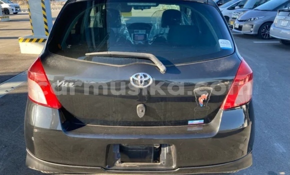 Acheter Occasion Voiture Toyota Vitz Noir à Beitbridge, Matabeleland South Acheter Occasion Voiture Toyota Vitz Noir à Beitbridge, Matabeleland South