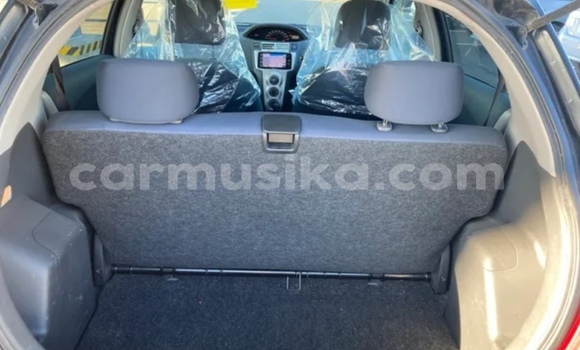 Acheter Occasion Voiture Toyota Vitz Noir à Beitbridge, Matabeleland South Acheter Occasion Voiture Toyota Vitz Noir à Beitbridge, Matabeleland South