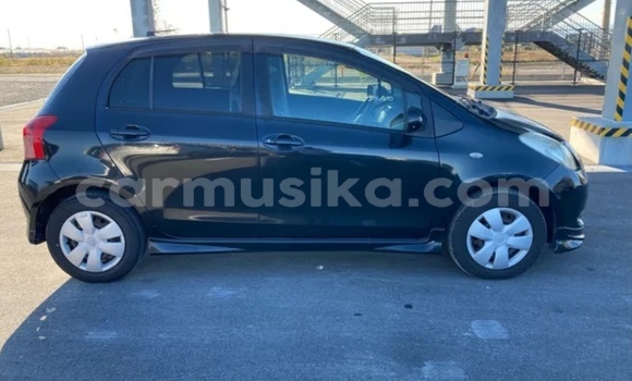 Acheter Occasion Voiture Toyota Vitz Noir à Beitbridge, Matabeleland South Acheter Occasion Voiture Toyota Vitz Noir à Beitbridge, Matabeleland South