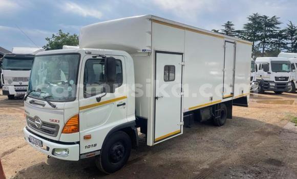 Acheter Occasion Utilitaire Hino 300 Series Autre à Bulawayo, Bulawayo Acheter Occasion Utilitaire Hino 300 Series Autre à Bulawayo, Bulawayo