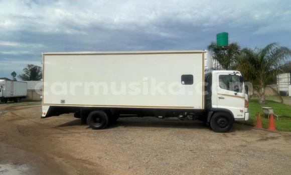 Acheter Occasion Utilitaire Hino 300 Series Autre à Bulawayo, Bulawayo Acheter Occasion Utilitaire Hino 300 Series Autre à Bulawayo, Bulawayo
