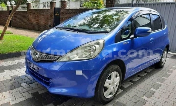 Buy Used Honda Fit Blue Car in Beitbridge in Matabeleland South Buy Used Honda Fit Blue Car in Beitbridge in Matabeleland South