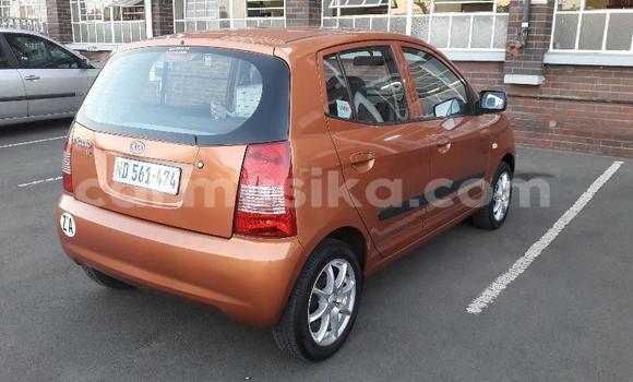 Nunua Ilio tumika Kia Picanto Brown Gari ndani ya Beitbridge nchini Matabeleland Kusini Nunua Ilio tumika Kia Picanto Brown Gari ndani ya Beitbridge nchini Matabeleland Kusini
