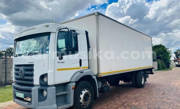 Acheter Occasion Utilitaire Volkswagen TRUCK Blanc à Beitbridge, Matabeleland South Acheter Occasion Utilitaire Volkswagen TRUCK Blanc à Beitbridge, Matabeleland South