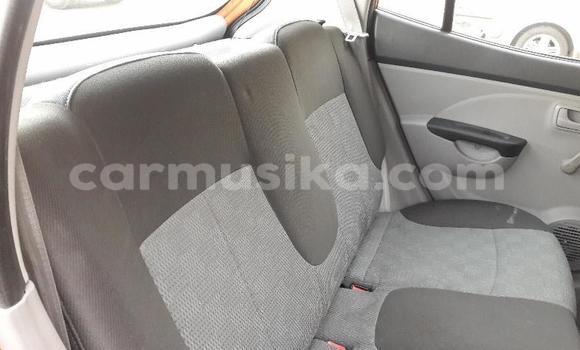 Nunua Ilio tumika Kia Picanto Brown Gari ndani ya Beitbridge nchini Matabeleland Kusini Nunua Ilio tumika Kia Picanto Brown Gari ndani ya Beitbridge nchini Matabeleland Kusini