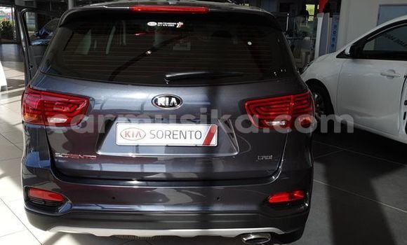 Nunua Ilio tumika Kia Sorento Fedha Gari ndani ya Beitbridge nchini Matabeleland Kusini Nunua Ilio tumika Kia Sorento Fedha Gari ndani ya Beitbridge nchini Matabeleland Kusini