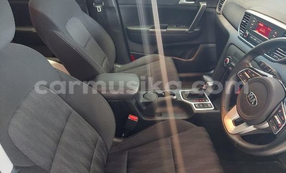 Buy Used Kia Sportage Blue Car in Beitbridge in Matabeleland South Buy Used Kia Sportage Blue Car in Beitbridge in Matabeleland South