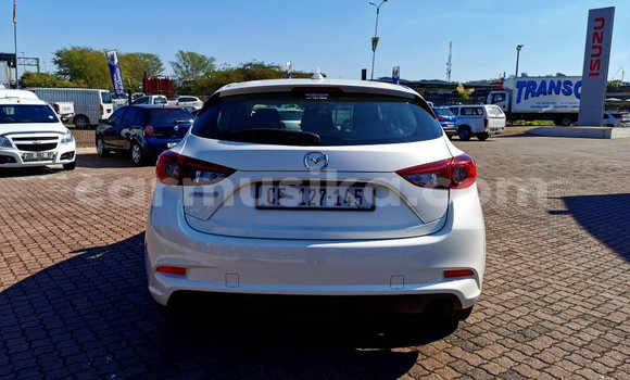 Nunua Ilio tumika Mazda 2 Nyeupe Gari ndani ya Beitbridge nchini Matabeleland Kusini Nunua Ilio tumika Mazda 2 Nyeupe Gari ndani ya Beitbridge nchini Matabeleland Kusini