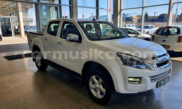 Tenga Tsaru Isuzu D–MAX Chena Mota in Beitbridge in Matabeleland South Tenga Tsaru Isuzu D–MAX Chena Mota in Beitbridge in Matabeleland South