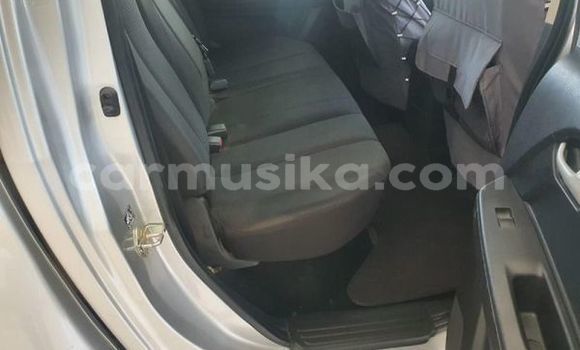 Nunua Ilio tumika Isuzu D–MAX Fedha Gari ndani ya Beitbridge nchini Matabeleland Kusini Nunua Ilio tumika Isuzu D–MAX Fedha Gari ndani ya Beitbridge nchini Matabeleland Kusini