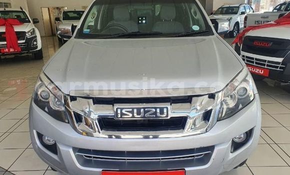Nunua Ilio tumika Isuzu D–MAX Fedha Gari ndani ya Beitbridge nchini Matabeleland Kusini Nunua Ilio tumika Isuzu D–MAX Fedha Gari ndani ya Beitbridge nchini Matabeleland Kusini