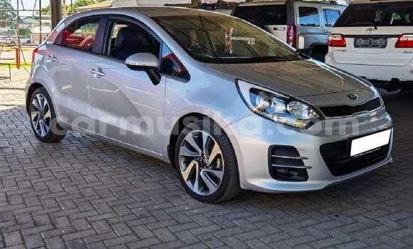 Buy Used Kia Rio Silver Car in Beitbridge in Matabeleland South