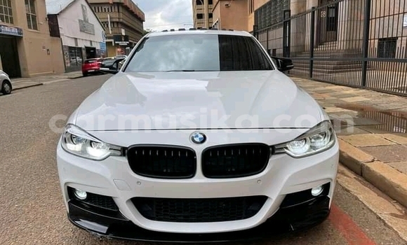 Tenga Tsaru BMW M3 Chena Mota in Beitbridge in Matabeleland South Tenga Tsaru BMW M3 Chena Mota in Beitbridge in Matabeleland South
