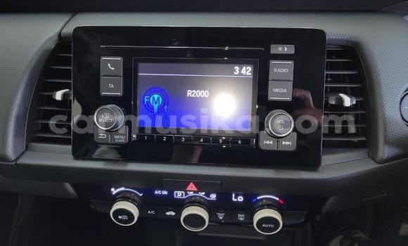 Acheter Occasion Voiture Honda Fit Blanc à Beitbridge, Matabeleland South Acheter Occasion Voiture Honda Fit Blanc à Beitbridge, Matabeleland South