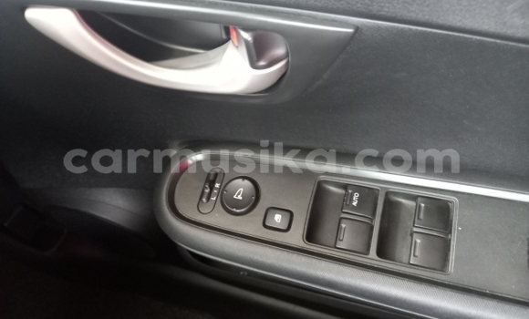 Acheter Occasion Voiture Honda Brio Blanc à Beitbridge, Matabeleland South Acheter Occasion Voiture Honda Brio Blanc à Beitbridge, Matabeleland South