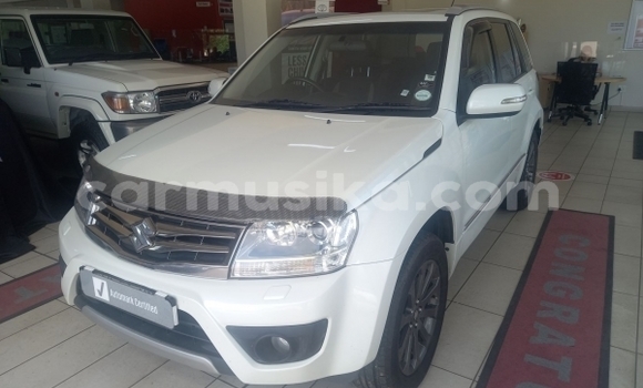 Buy Used Suzuki Vitara White Car in Beitbridge in Matabeleland South Buy Used Suzuki Vitara White Car in Beitbridge in Matabeleland South