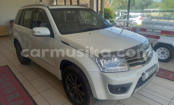 Buy Used Suzuki Vitara White Car in Beitbridge in Matabeleland South Buy Used Suzuki Vitara White Car in Beitbridge in Matabeleland South