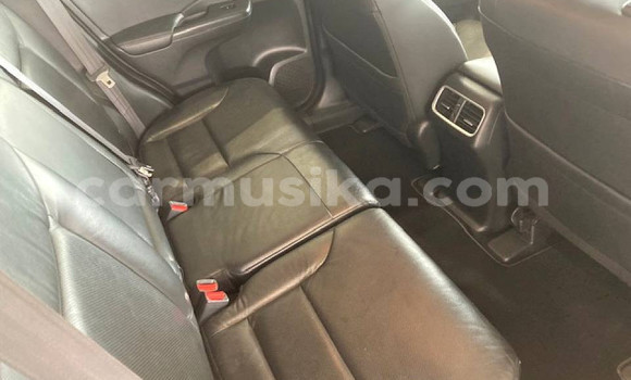 Nunua Ilio tumika Honda CR–V Nyeupe Gari ndani ya Beitbridge nchini Matabeleland Kusini Nunua Ilio tumika Honda CR–V Nyeupe Gari ndani ya Beitbridge nchini Matabeleland Kusini