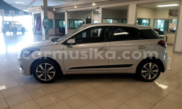 Buy Used Hyundai i20 Silver Car in Beitbridge in Matabeleland South Buy Used Hyundai i20 Silver Car in Beitbridge in Matabeleland South
