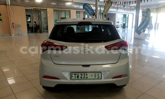 Buy Used Hyundai i20 Silver Car in Beitbridge in Matabeleland South Buy Used Hyundai i20 Silver Car in Beitbridge in Matabeleland South