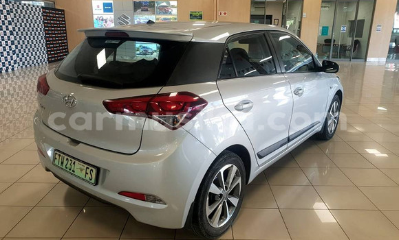 Buy Used Hyundai i20 Silver Car in Beitbridge in Matabeleland South Buy Used Hyundai i20 Silver Car in Beitbridge in Matabeleland South