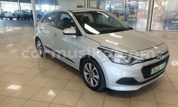 Buy Used Hyundai i20 Silver Car in Beitbridge in Matabeleland South Buy Used Hyundai i20 Silver Car in Beitbridge in Matabeleland South
