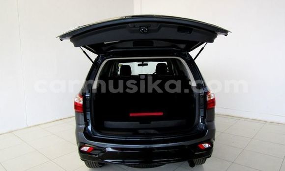 Buy Used Isuzu MU-X Silver Car in Beitbridge in Matabeleland South Buy Used Isuzu MU-X Silver Car in Beitbridge in Matabeleland South