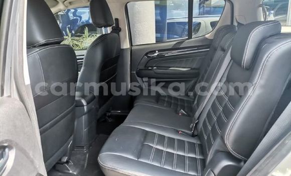 Buy Used Isuzu MU-X Red Car in Beitbridge in Matabeleland South Buy Used Isuzu MU-X Red Car in Beitbridge in Matabeleland South