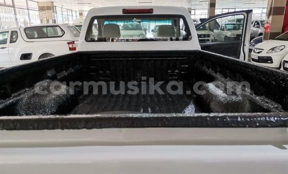 Tenga Tsaru Isuzu KB Chena Mota in Beitbridge in Matabeleland South Tenga Tsaru Isuzu KB Chena Mota in Beitbridge in Matabeleland South