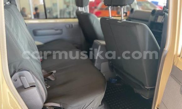 Tenga Tsaru Toyota Land Cruiser Bhurawuni Mota in Beitbridge in Matabeleland South Tenga Tsaru Toyota Land Cruiser Bhurawuni Mota in Beitbridge in Matabeleland South
