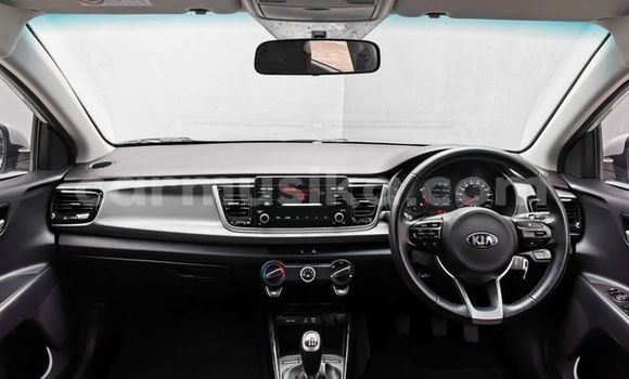 Nunua Ilio tumika Kia Rio Fedha Gari ndani ya Beitbridge nchini Matabeleland Kusini Nunua Ilio tumika Kia Rio Fedha Gari ndani ya Beitbridge nchini Matabeleland Kusini