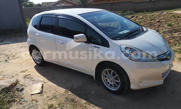 Buy Import Honda Fit White Car in Harare in Harare Buy Import Honda Fit White Car in Harare in Harare