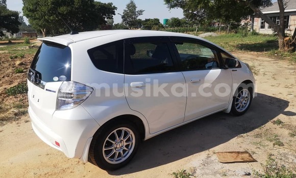 Buy Import Honda Fit White Car in Harare in Harare Buy Import Honda Fit White Car in Harare in Harare