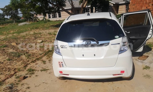 Buy Import Honda Fit White Car in Harare in Harare Buy Import Honda Fit White Car in Harare in Harare