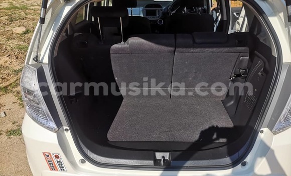 Buy Import Honda Fit White Car in Harare in Harare Buy Import Honda Fit White Car in Harare in Harare