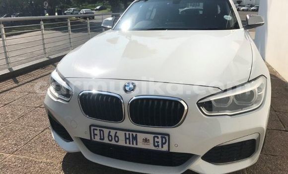 Nunua Ilio tumika BMW 1-Series Nyeupe Gari ndani ya Beitbridge nchini Matabeleland Kusini Nunua Ilio tumika BMW 1-Series Nyeupe Gari ndani ya Beitbridge nchini Matabeleland Kusini
