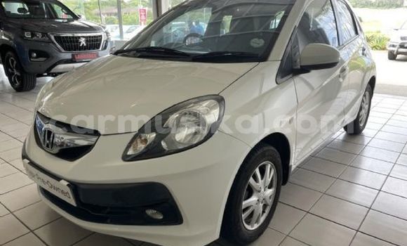 Buy Used Honda Brio White Car in Beitbridge in Matabeleland South