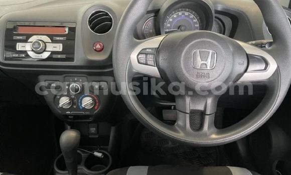Buy Used Honda Brio White Car in Beitbridge in Matabeleland South Buy Used Honda Brio White Car in Beitbridge in Matabeleland South