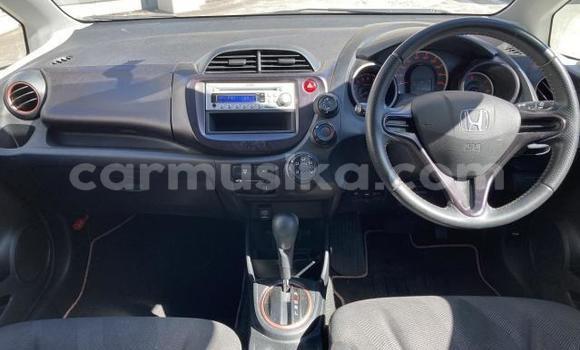 Buy Used Honda Fit White Car in Beitbridge in Matabeleland South Buy Used Honda Fit White Car in Beitbridge in Matabeleland South