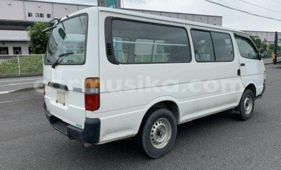Acheter Occasion Voiture Toyota Hiace Blanc à Beitbridge, Matabeleland South Acheter Occasion Voiture Toyota Hiace Blanc à Beitbridge, Matabeleland South
