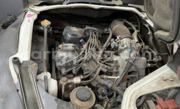 Acheter Occasion Voiture Toyota Hiace Blanc à Beitbridge, Matabeleland South Acheter Occasion Voiture Toyota Hiace Blanc à Beitbridge, Matabeleland South