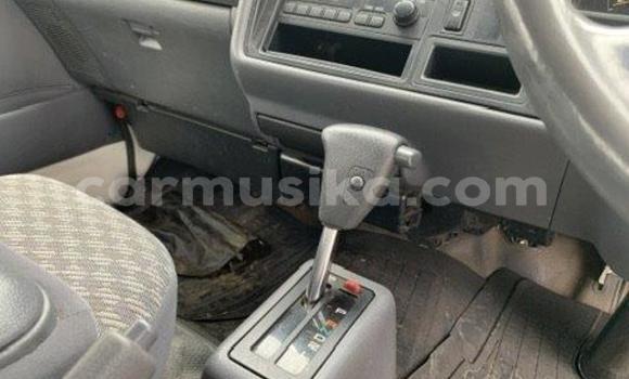 Acheter Occasion Voiture Toyota Hiace Blanc à Beitbridge, Matabeleland South Acheter Occasion Voiture Toyota Hiace Blanc à Beitbridge, Matabeleland South